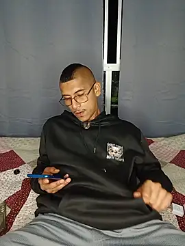عرض كام Hard_brown03