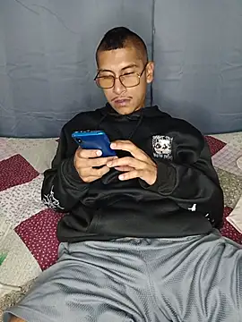 Hard_brown03 Webcam Show