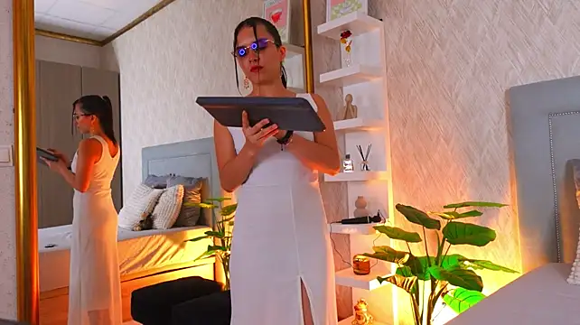 CherryLunari's Live XXX Chat
