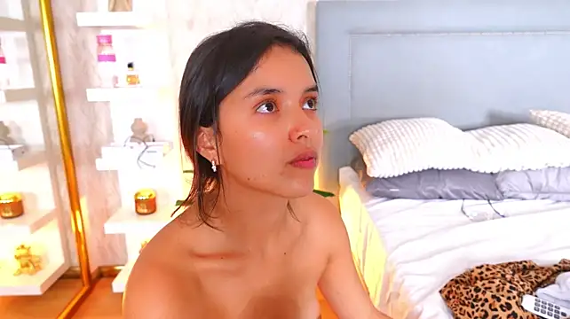 Chat +18 de CherryLunari ao vivo