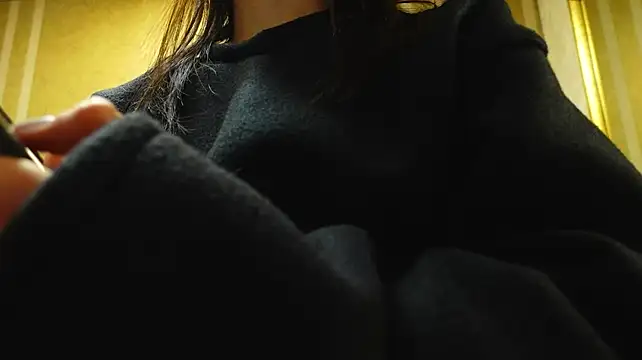 CherryLunari's Live Chat Room
