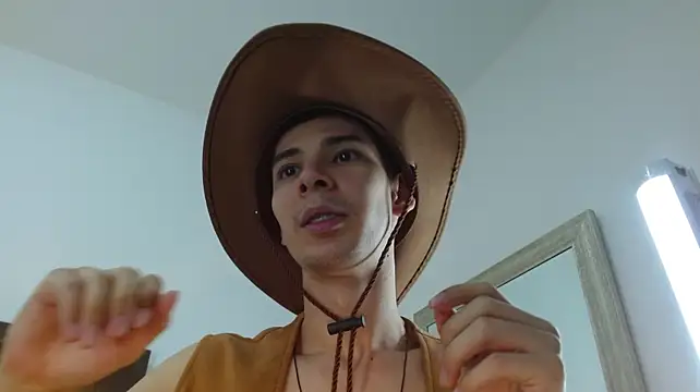 Brandon_Wolfのウェブカメラショー