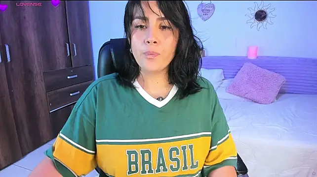 bonnygrey Show in webcam