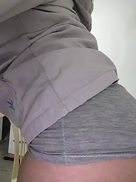 Show modela bebita_fiu na web-kameri