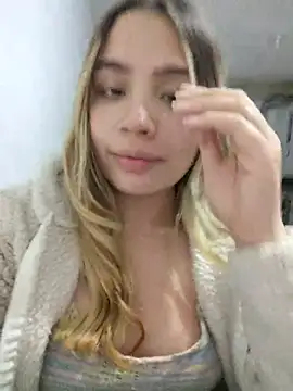 bebita_fiu 网络视讯表演