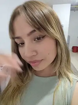 Chat XXX ao vivo de Tina_tasty