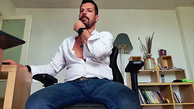 ChrisKox Show in webcam