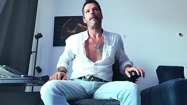 ChrisKox Adlı Modelin Web Kamerası Şovu