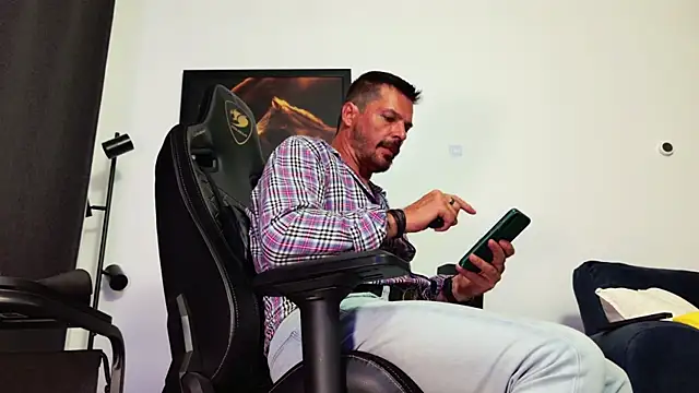 ChrisKox: вебкам-шоу