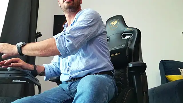 ChrisKox Adlı Modelin Web Kamerası Şovu