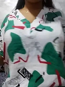 fatineae1 Adlı Modelin Canlı XXX Sohbeti