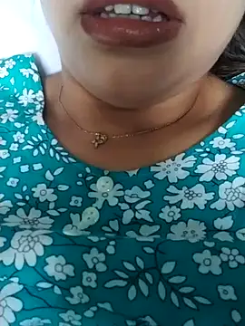 fatineae1 Adlı Modelin Web Kamerası Şovu