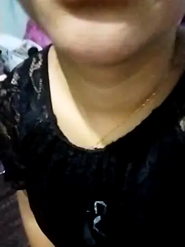fatineae1's Live XXX Chat
