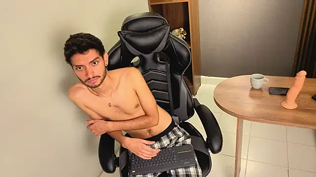 Show modela Nicolas_Rider na web-kameri