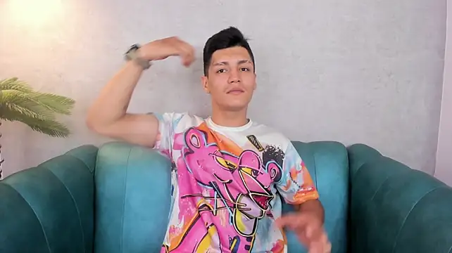 Julian_Fiire's Webcam Show