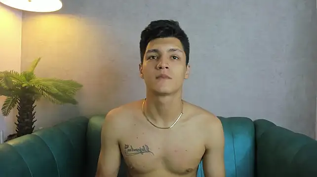 Julian_Fiire Webcam show