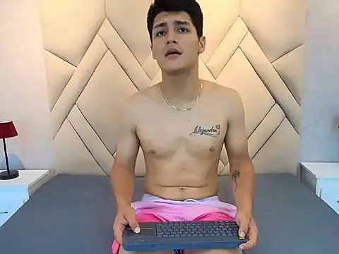 Julian_Fiire Adlı Modelin Web Kamerası Şovu
