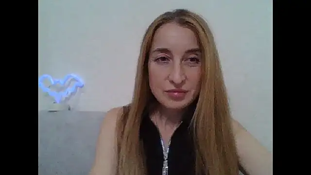 צ'אט XXX בשידור חי של JamieSweety