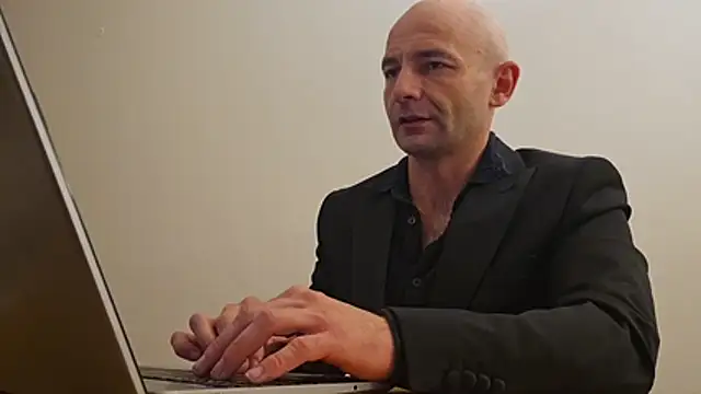Vorelthn Webbikameraesitys