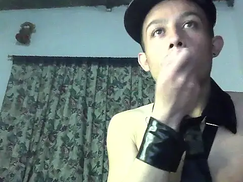 Alexander_Fetish1 Webcam-Show