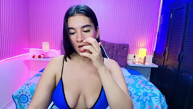 roses_little_ Chat XXX in diretta