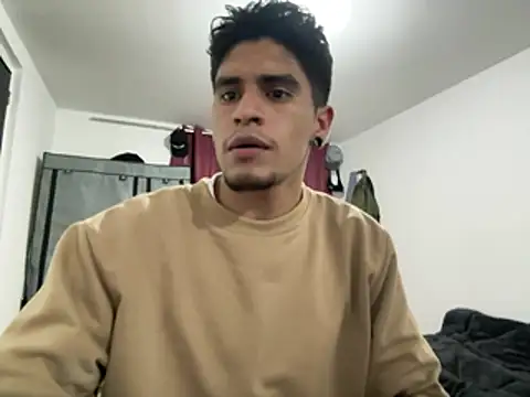 keelan-24 Webcam-Show