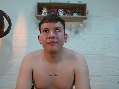 Pokazy przed kamerką – damian_miller7