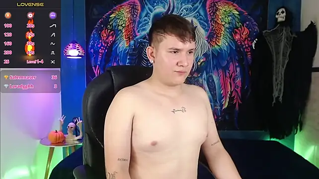 damian_miller7 Show in webcam