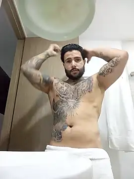 dylan_raynolds Show in webcam