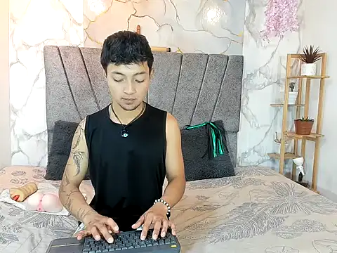 Brian_77_ Webcam Show
