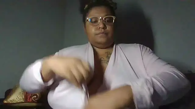 Chat XXX en directo de Mzkreamz512