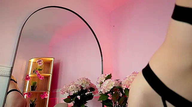 ZoeBelmont webcam show