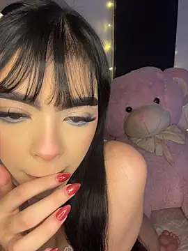 Aurora_Evanss Adlı Modelin Canlı XXX Sohbeti