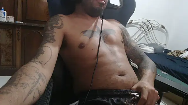 Show modela Azklar na web-kameri