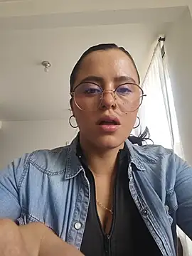 Show de Luna_Rose1 na webcam