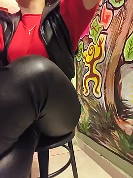 Show modela Luna_Rose1 na web-kameri