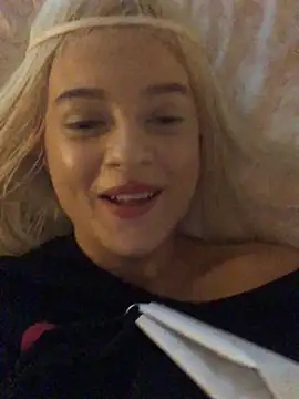 Вебкам-шоу CamilleLuv