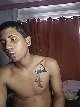 Pokazy przed kamerką – Master_Boy33