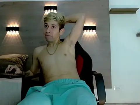 Gaeliitto's Webcam Show