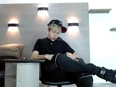 Gaeliitto webcam show