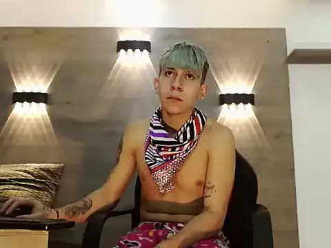 Gaeliitto's Live XXX Chat