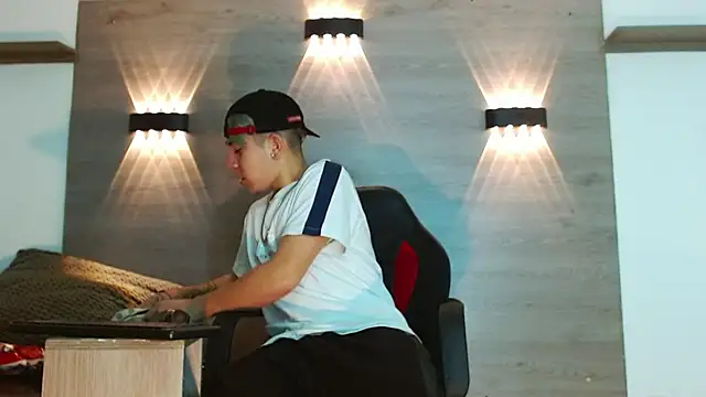 Gaeliitto webcam show