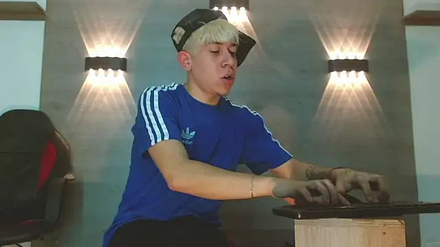 Gaeliitto Pertunjukan Webcam