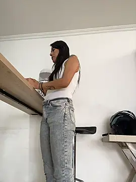 Aria-1212 Webcam-Show