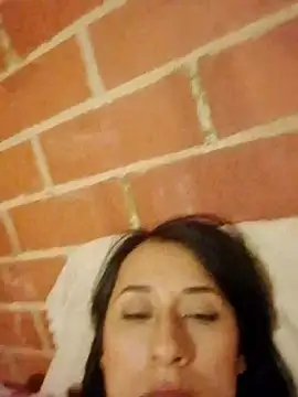 Aria-1212's Live XXX Chat