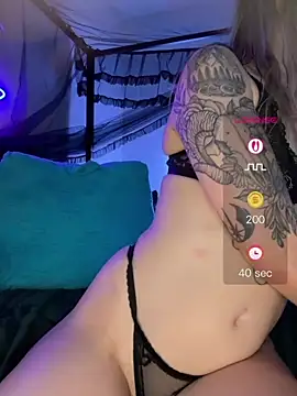 โชว์เว็บแคมของ tattedxxxmami
