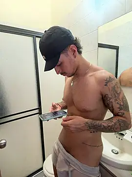 KAIRUIZ Show in webcam