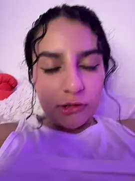 Chatroom XXX en direct de OhMySelenyx3