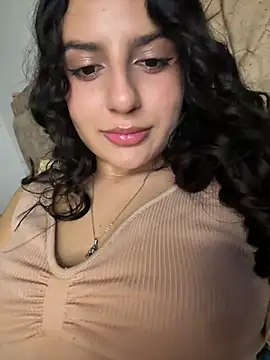 OhMySelenyx3 Webcamshow
