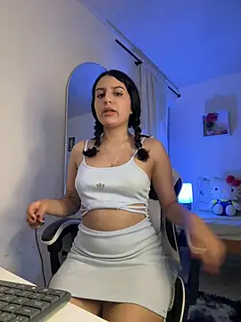 OhMySelenyx3 Chat XXX in diretta